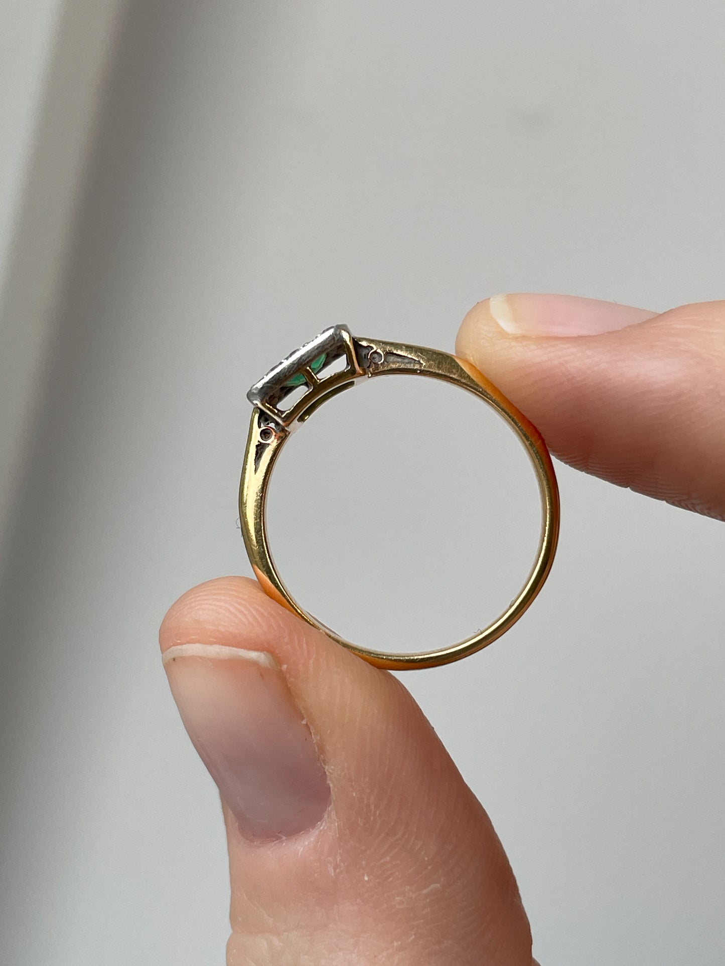 Antique emerald and diamond ring on 18ct gold