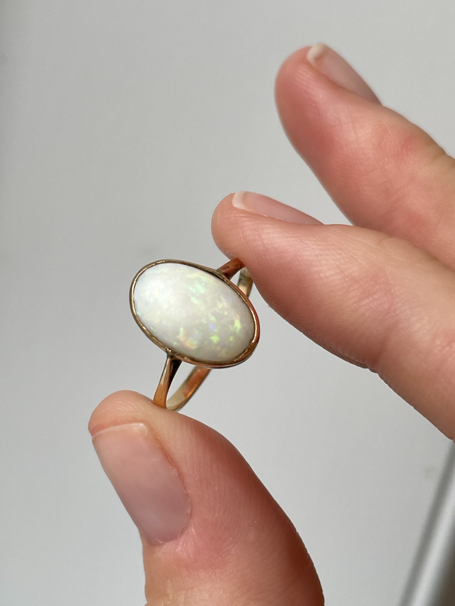 Vintage opal ring on 9ct gold
