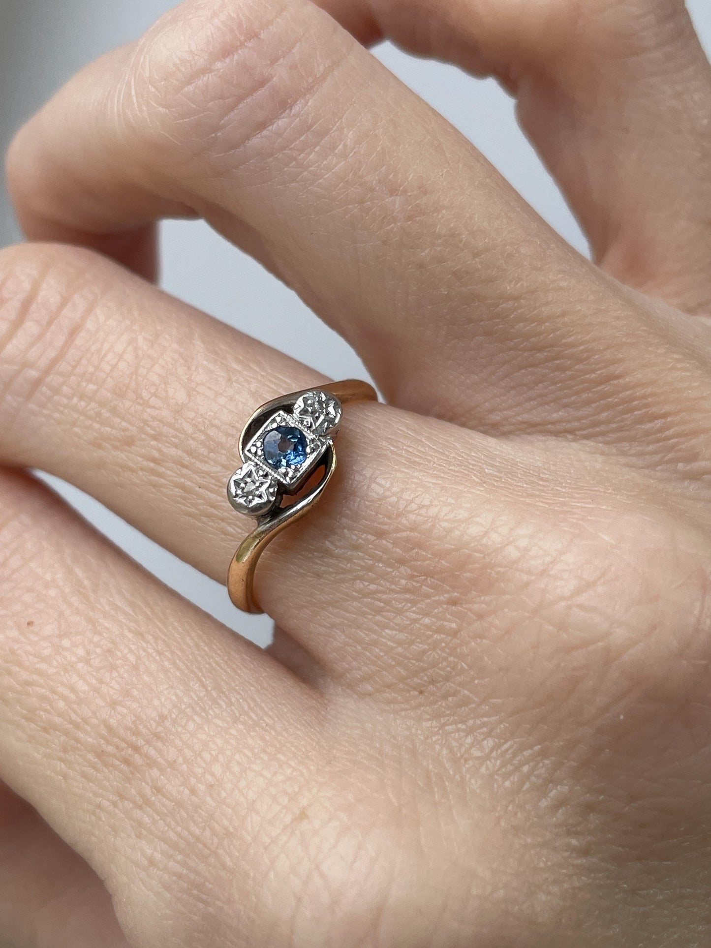 Antique diamond and sapphire trilogy ring