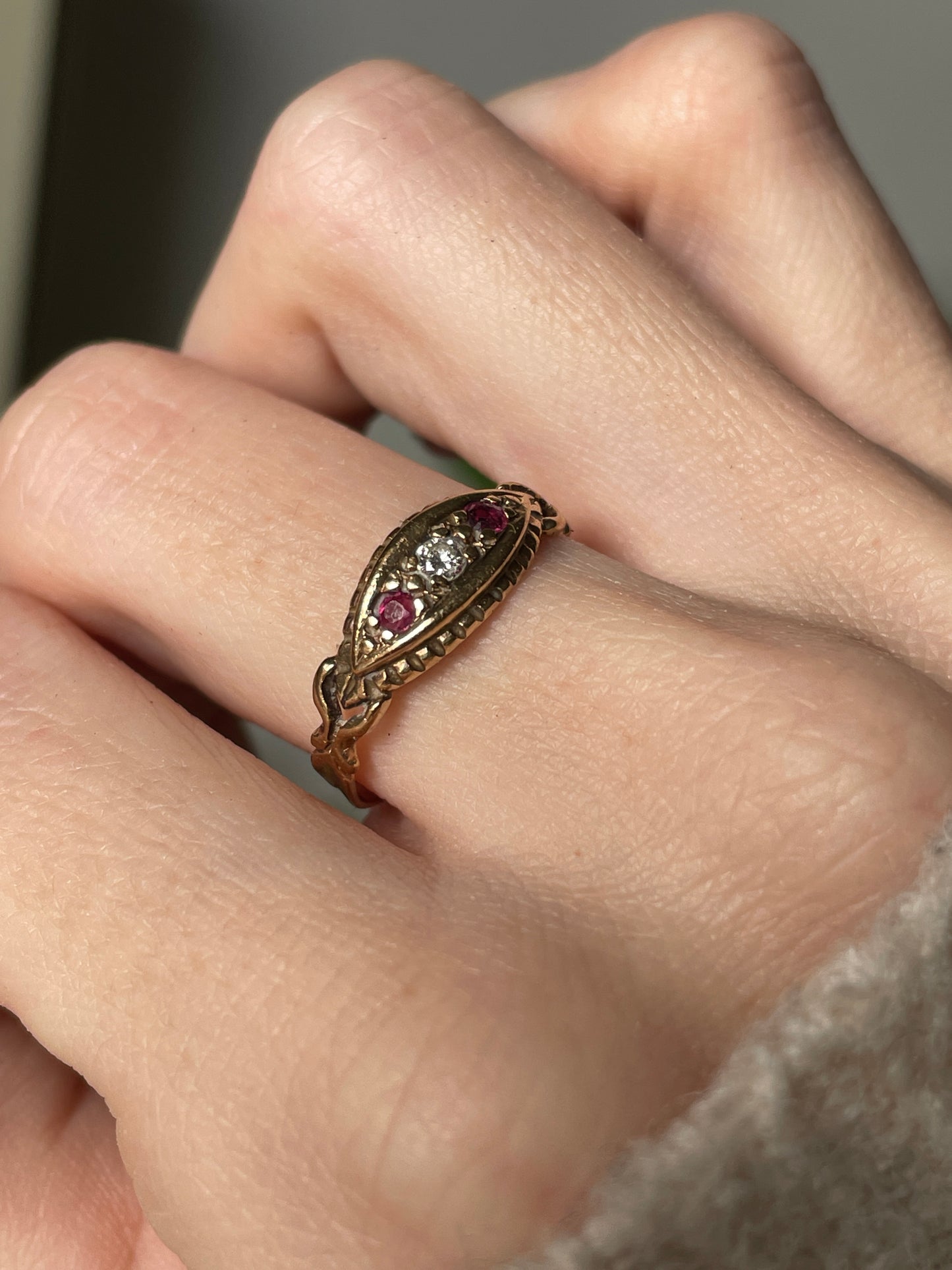 9ct gold ruby and diamond ring