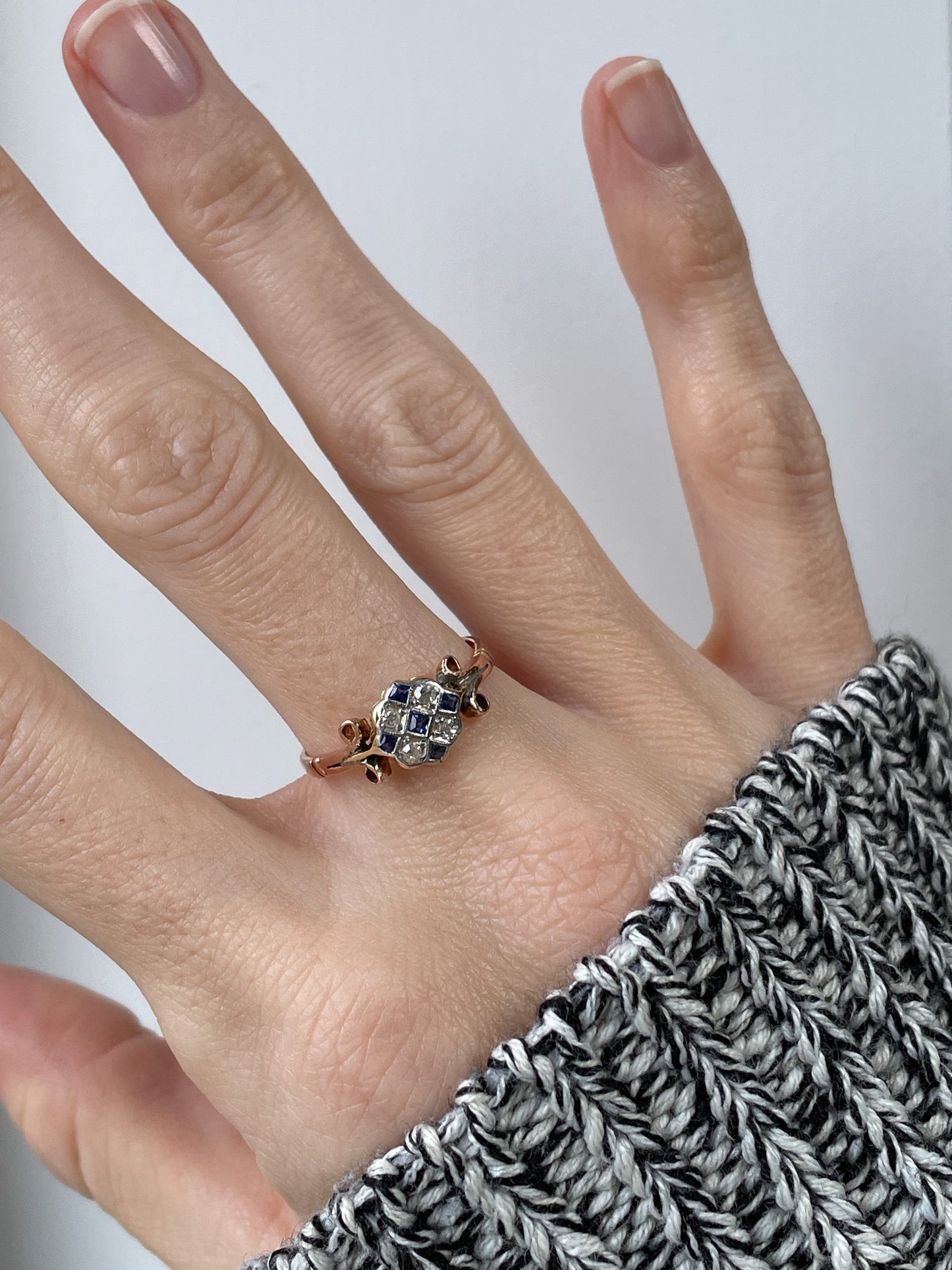 Antique sapphire and diamond scrollwork ring