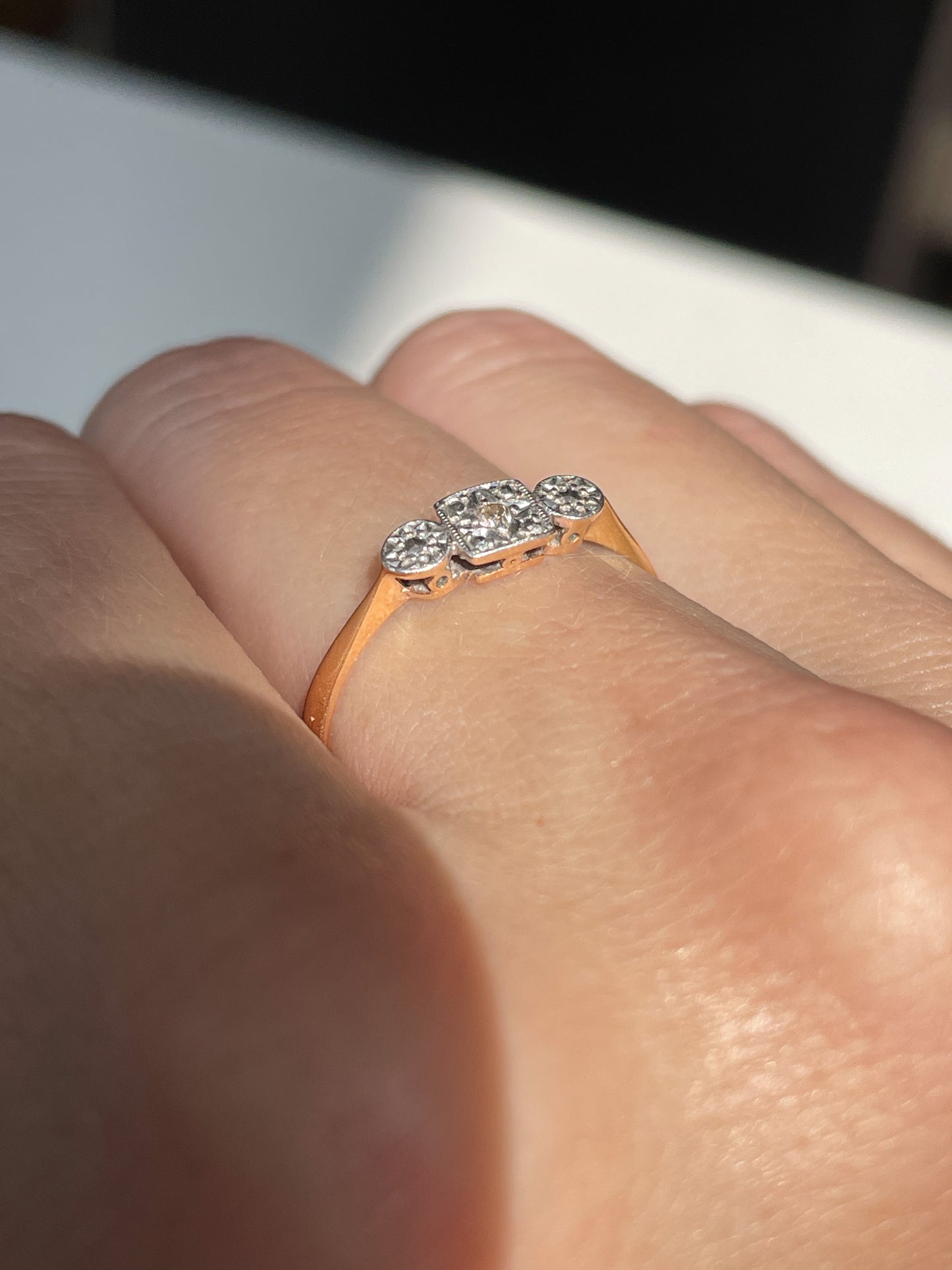 Art deco 18ct/platinum diamond ring