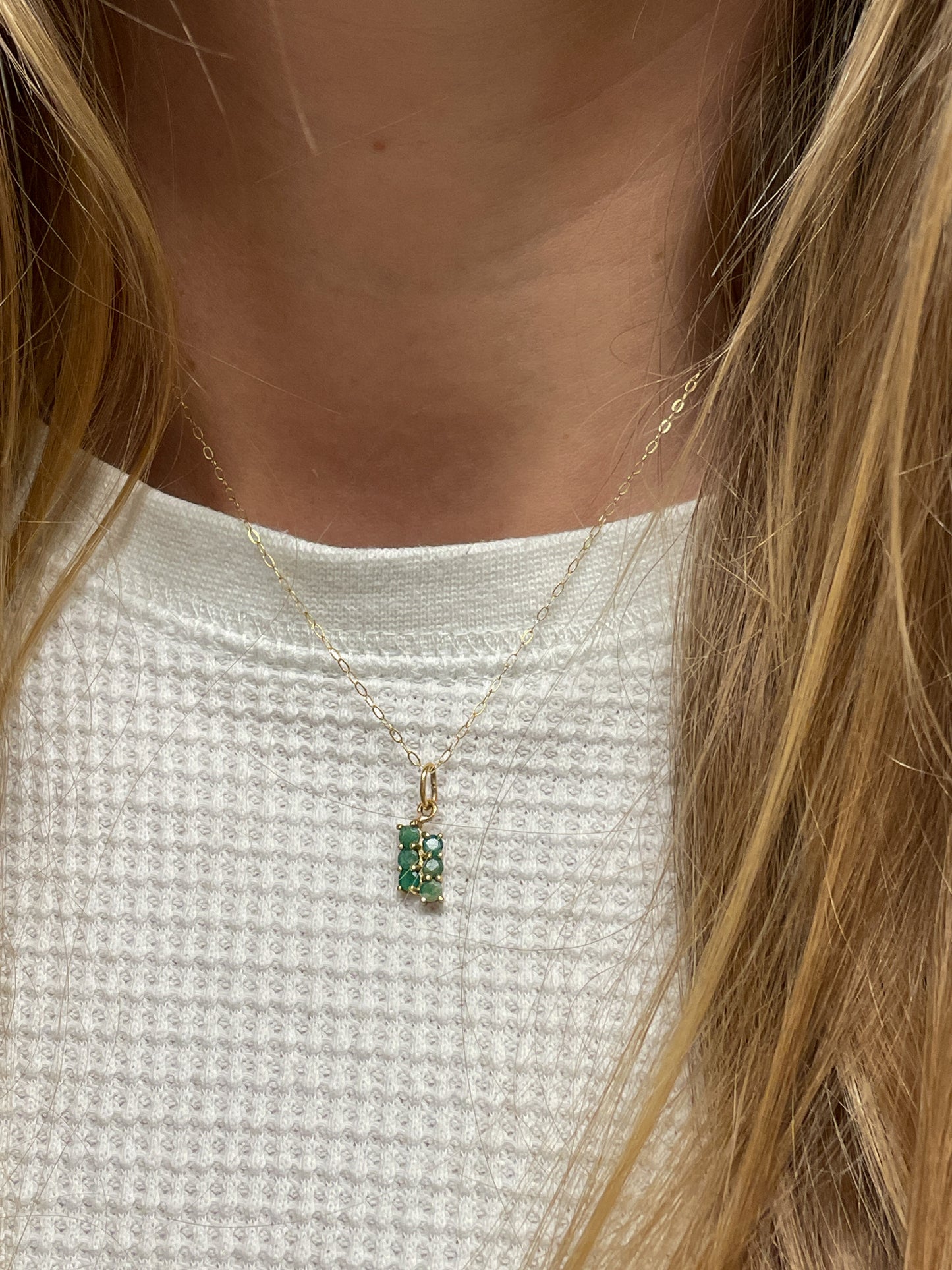 6-stone Emerald necklace pendant and chain