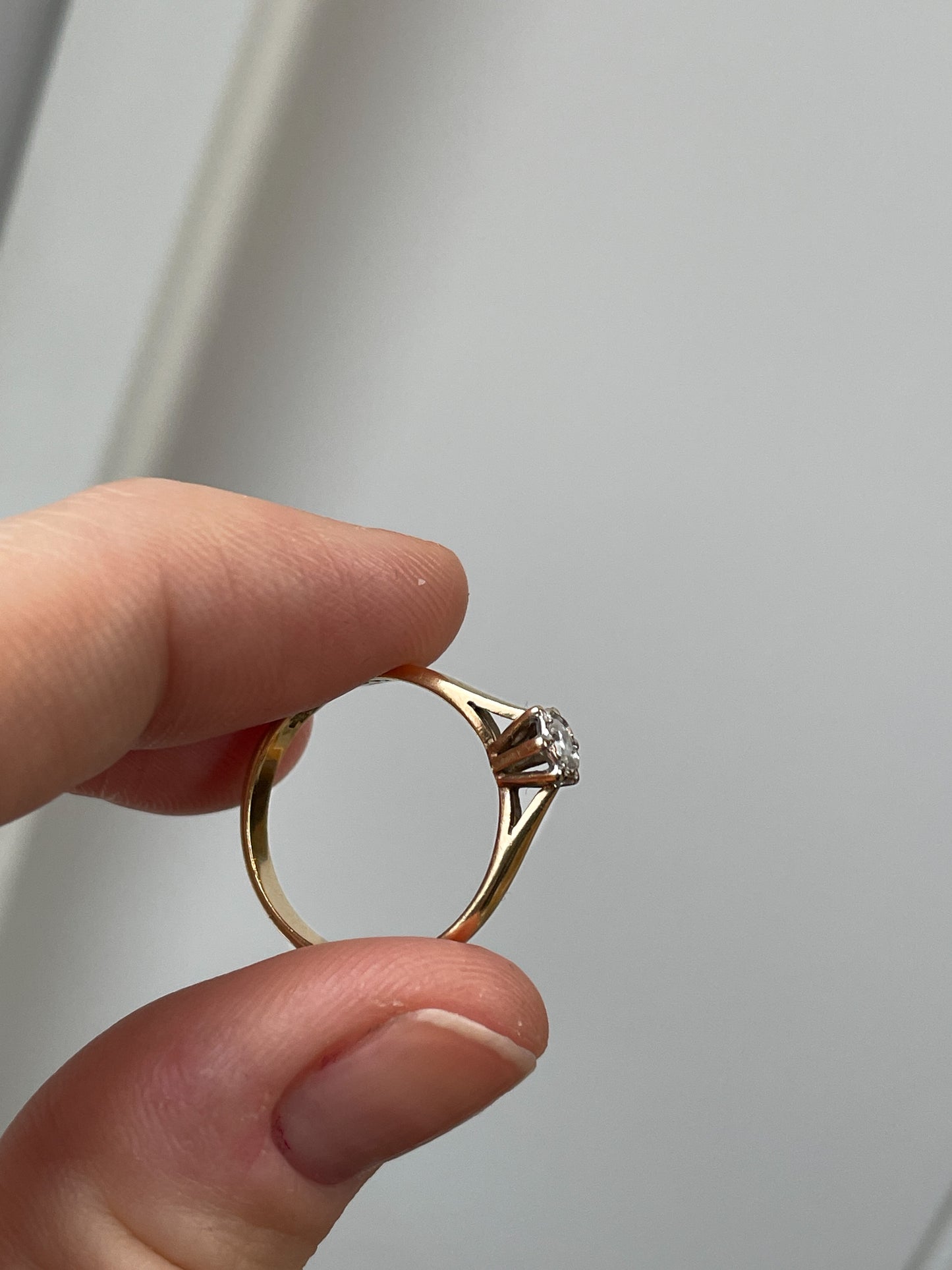 Vintage diamond solitaire ring made in the year 2000