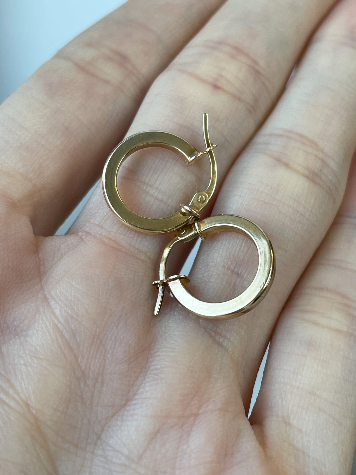 Vintage 9ct gold chunky hoop earrings