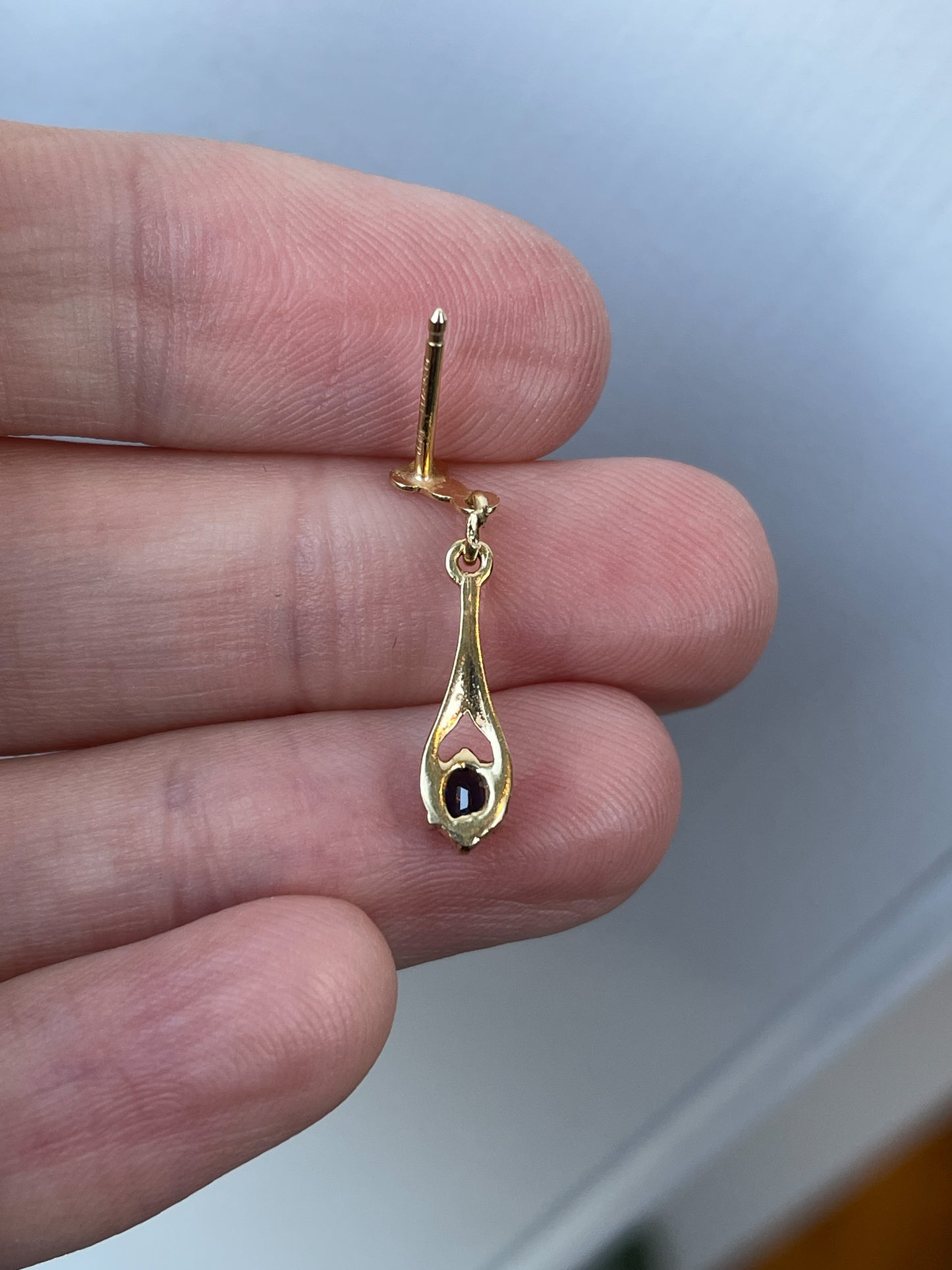 9ct gold sapphire drop earrings