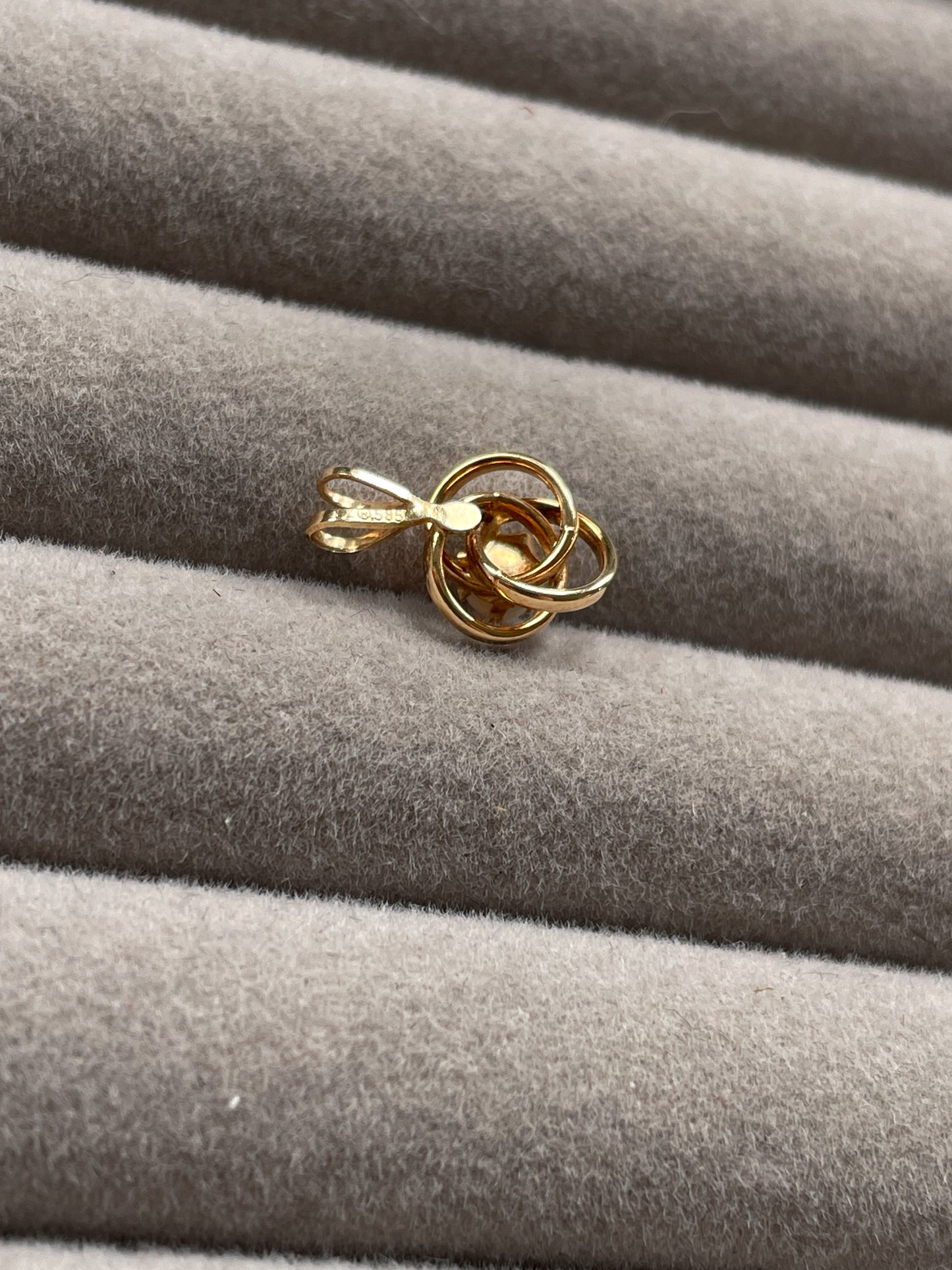 Opal openwork necklace pendant