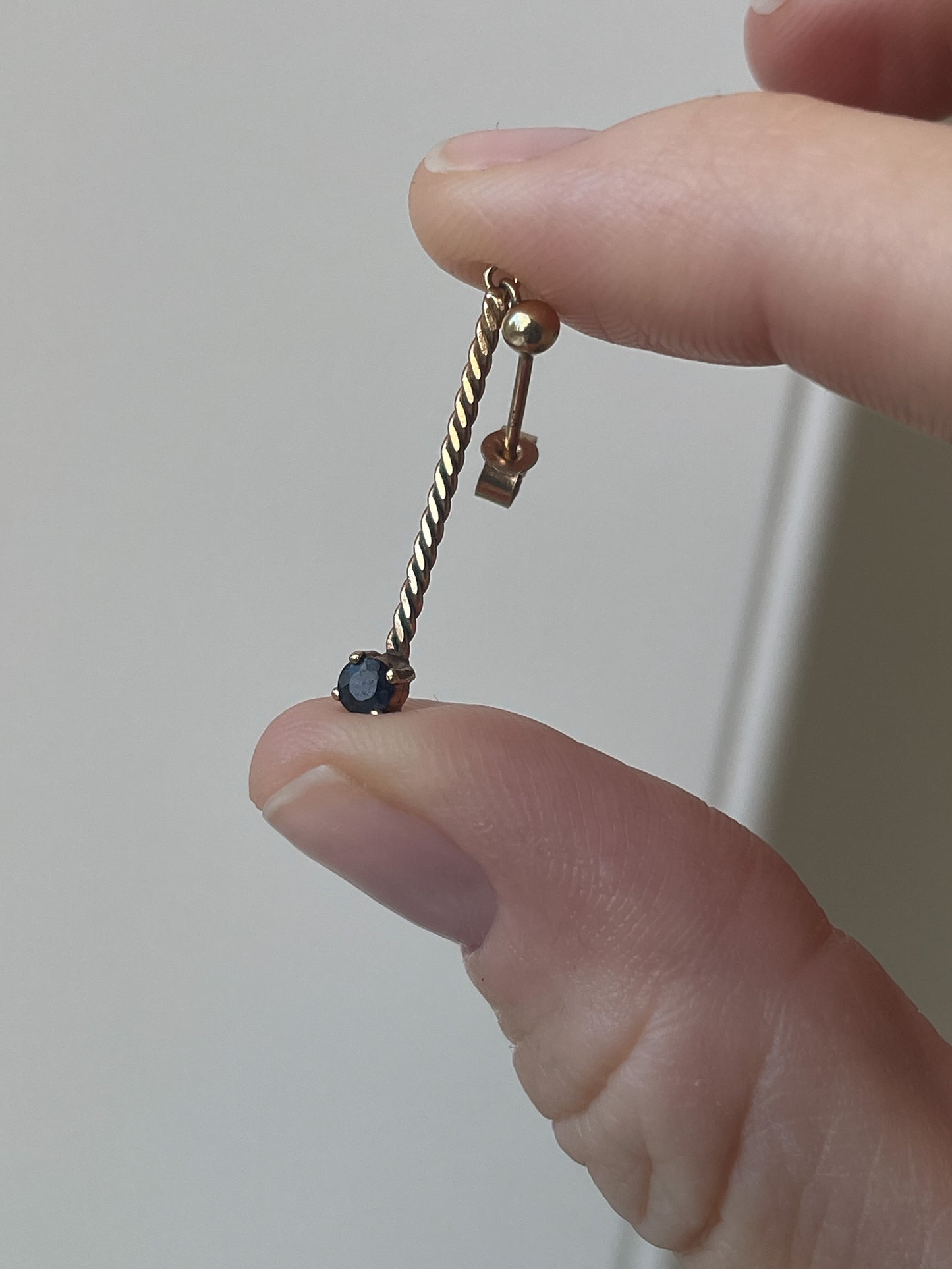 Vintage sapphire twist drop earrings