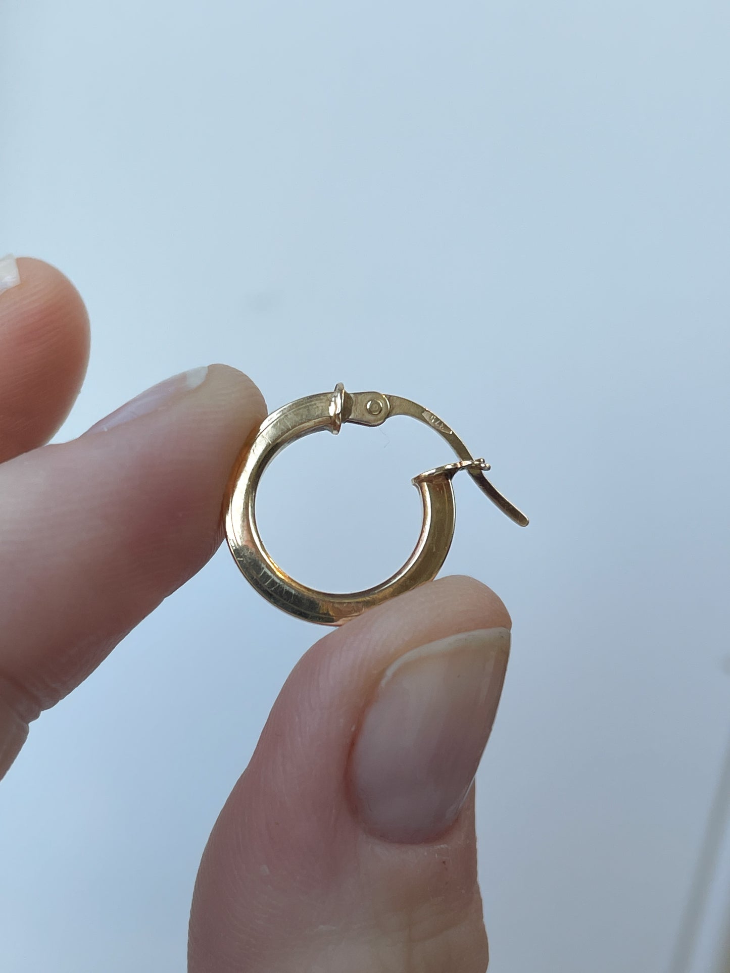 Vintage 9ct gold chunky hoop earrings