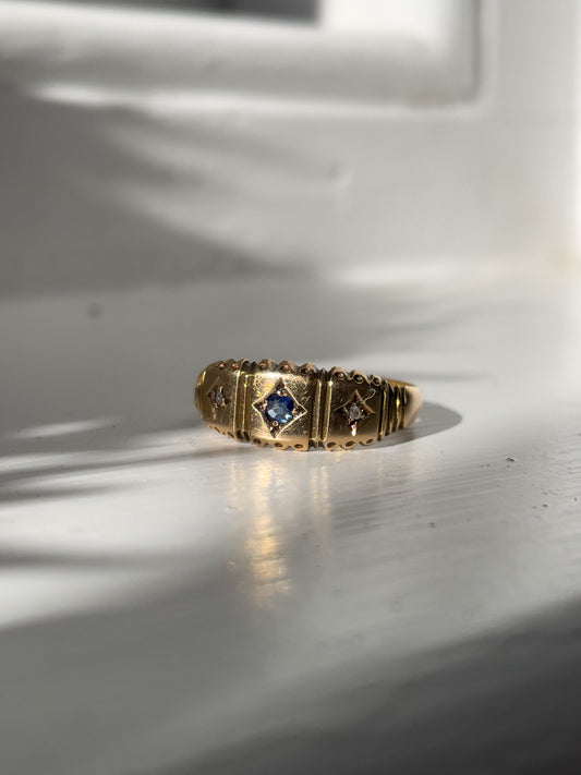 Antique sapphire and diamond ring on 15ct gold, made in 1906