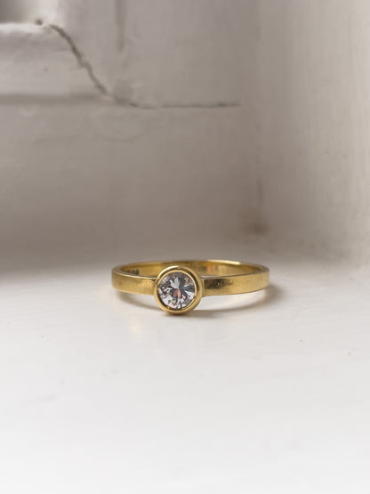 1970s Vintage diamond solitaire ring on 18ct gold