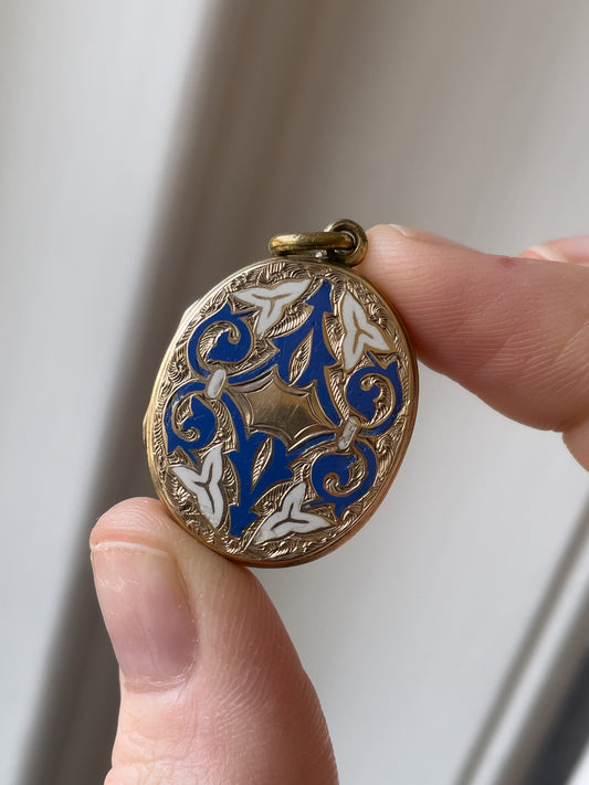Victorian enamel locket in 9ct gold