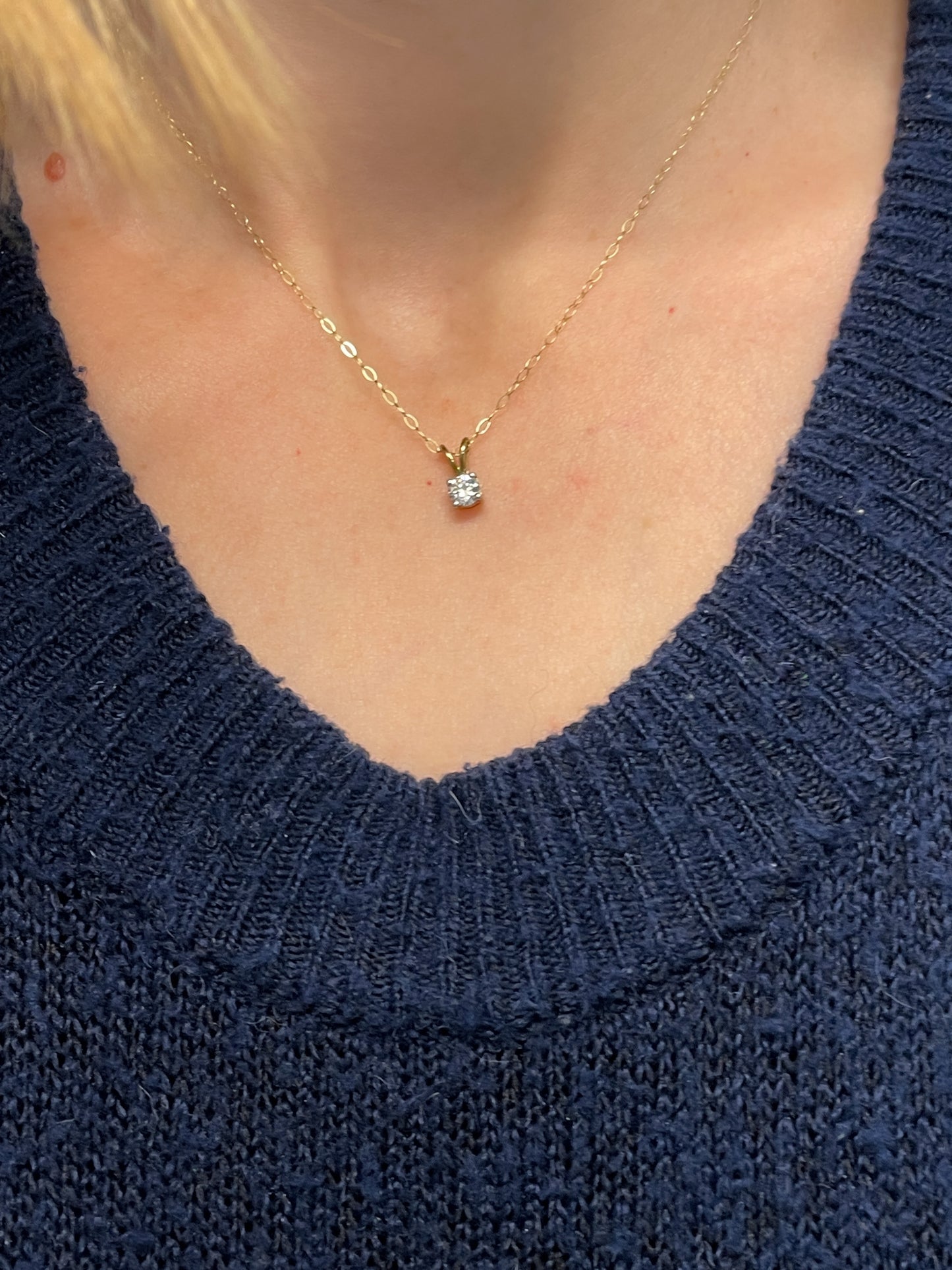 Vintage .25ct diamond solitaire pendant and chain