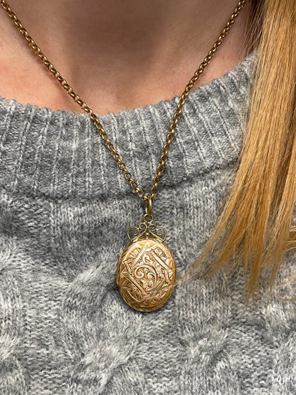 Antique gold plated photo locket with 9ct gold plated belcher chain