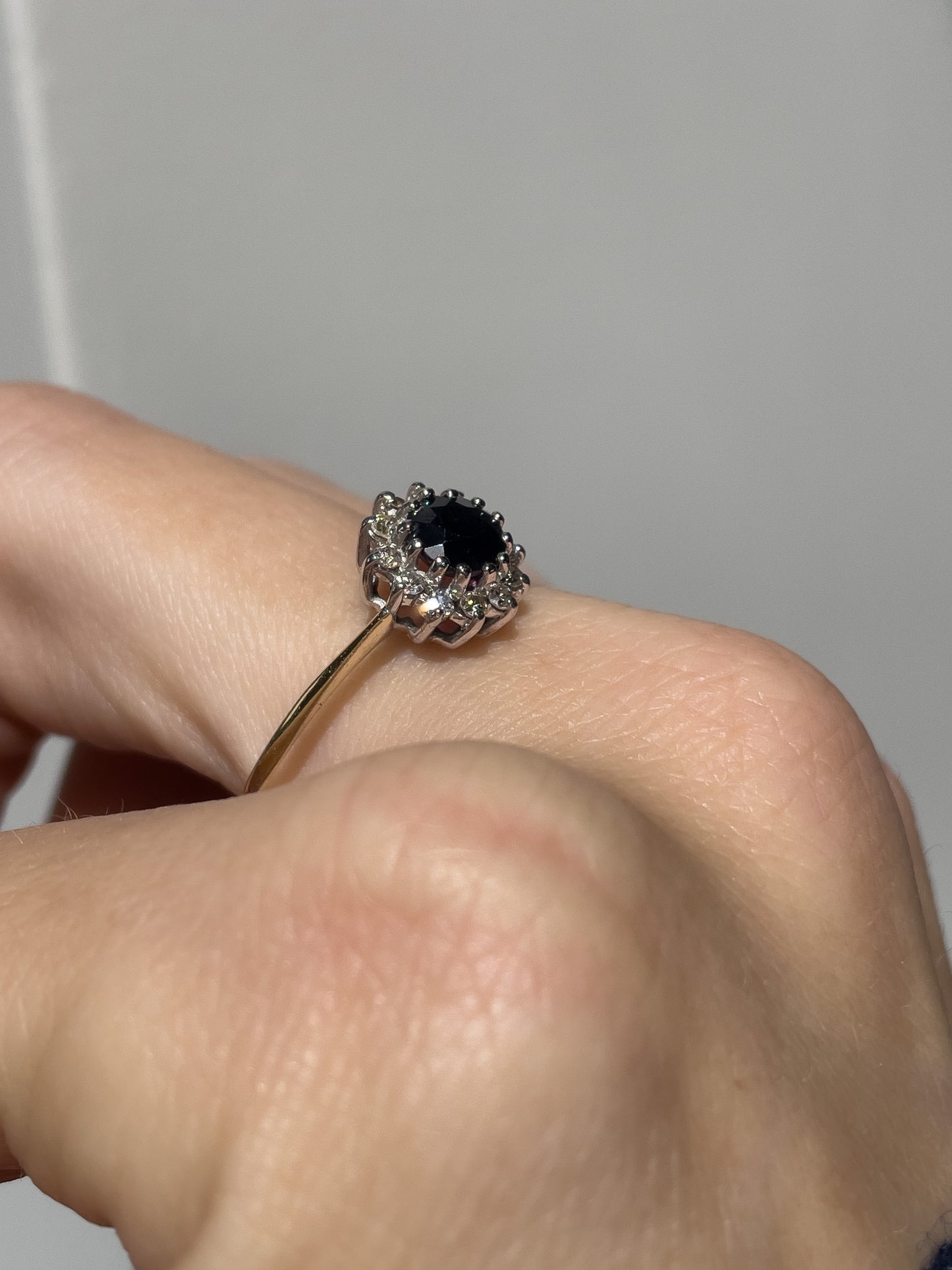 Vintage sapphire and diamond cluster ring on 9ct gold