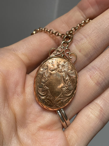 Antique gold plated photo locket with 9ct gold plated belcher chain