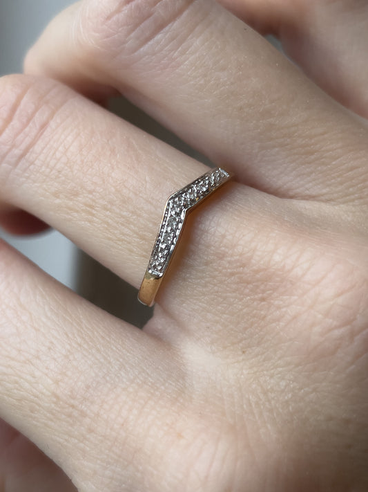 A vintage 9ct gold diamond half wishbone ring