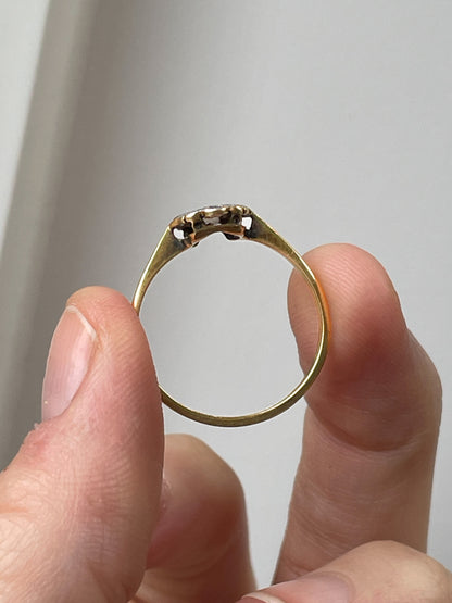 Antique art deco diamond panel ring on 18ct gold and platinum