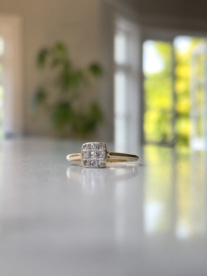Antique diamond panel ring on 18ct gold and platinum