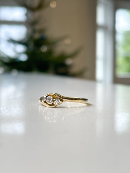 1970s Diamond trilogy ring on 18ct gold