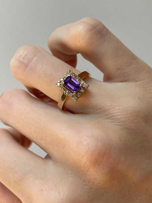 Vintage amethyst and diamond halo ring on 9ct gold