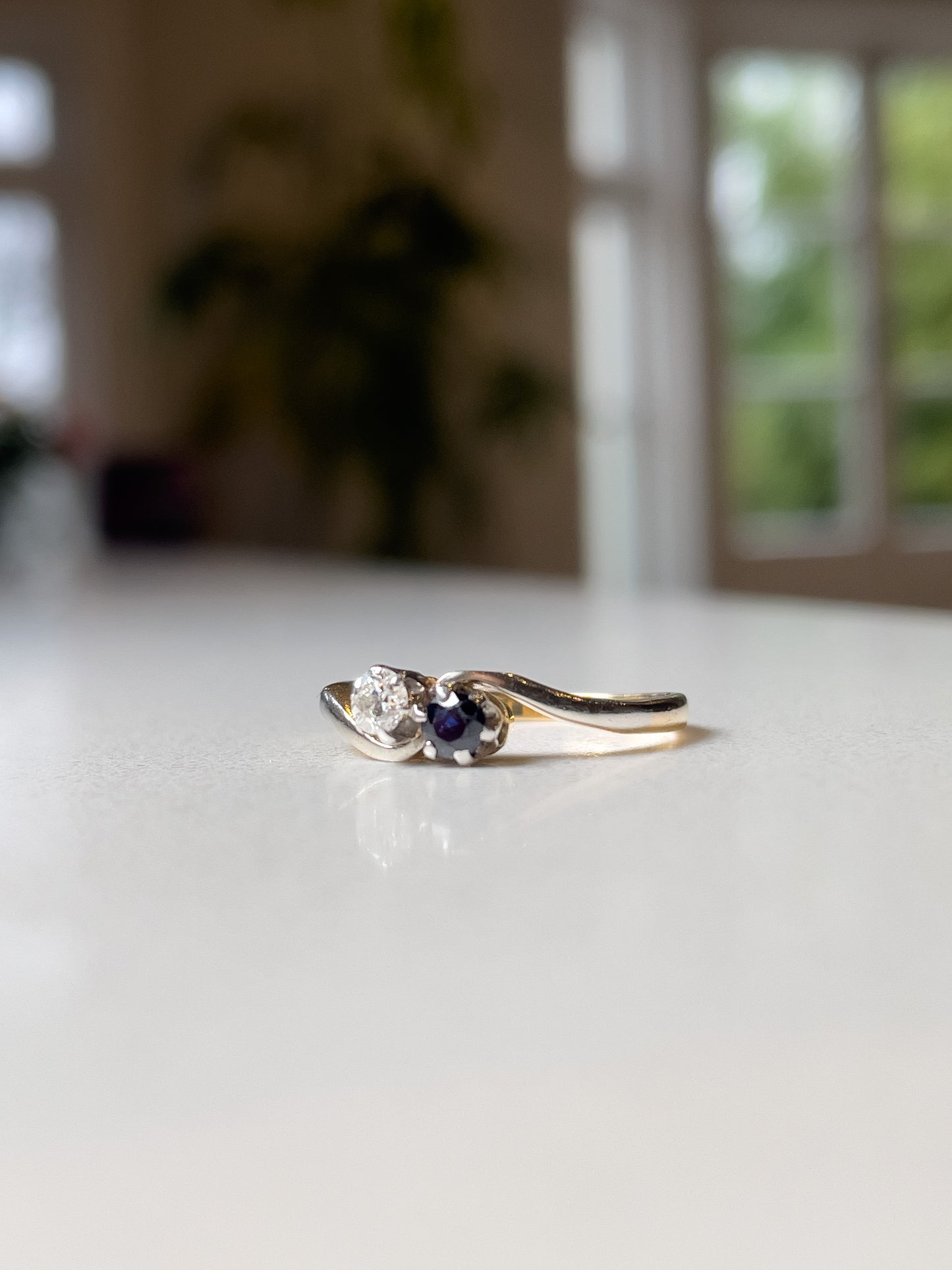 Antique sapphire and diamond toi-et-moi ring on 18ct gold