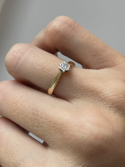 Vintage diamond solitaire ring made in the year 2000