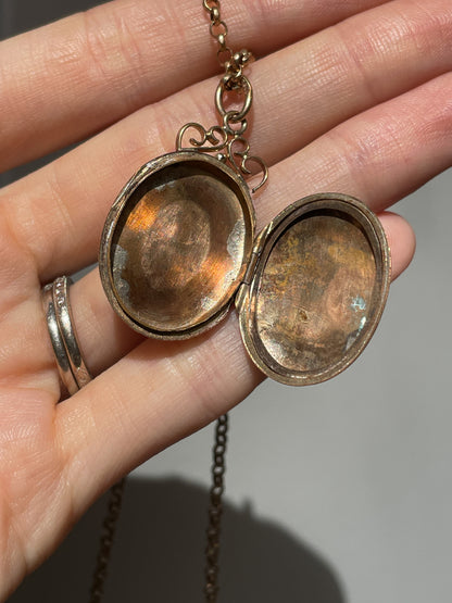 Antique gold plated photo locket with 9ct gold plated belcher chain