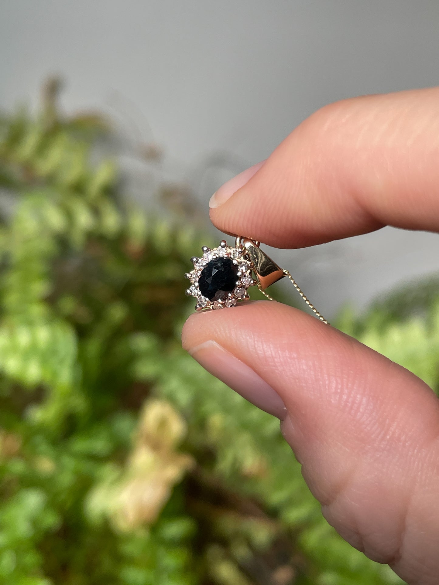 Vintage sapphire and diamond cluster necklace pendant and chain