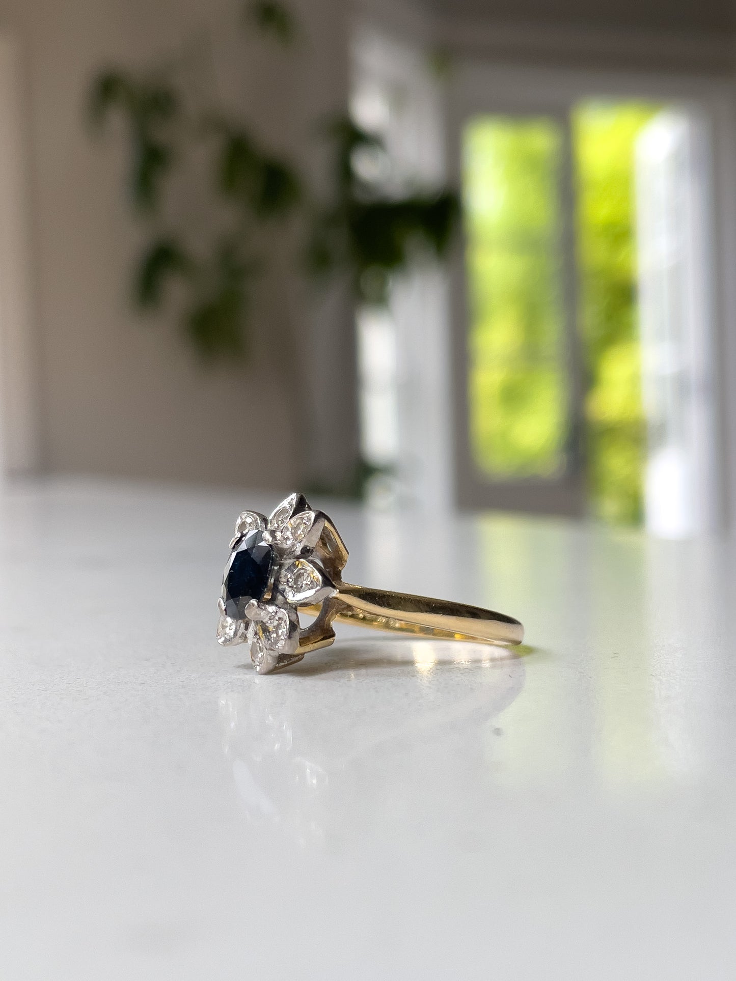 Vintage sapphire and diamond floral cluster ring on 18ct gold