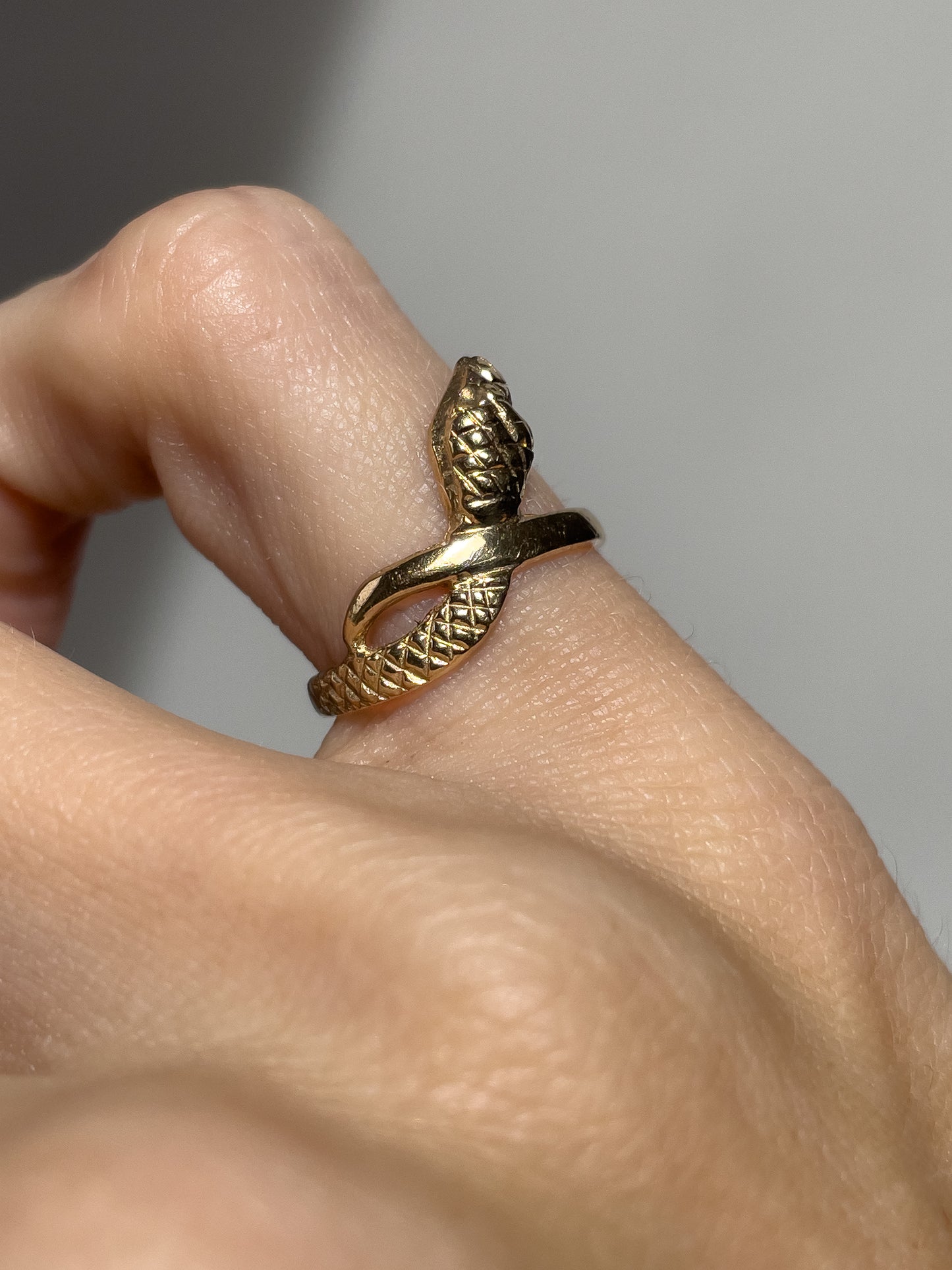 Vintage snake ring on 9ct gold