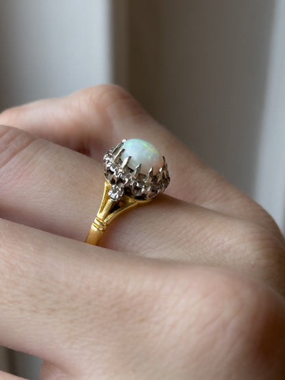 Vintage opal and diamond cluster ring on 18ct gold