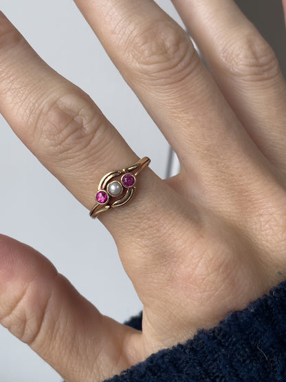 Vintage seed pearl and ruby trilogy ring on 18ct gold