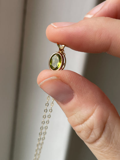 Peridot necklace pendant with 9ct gold chain