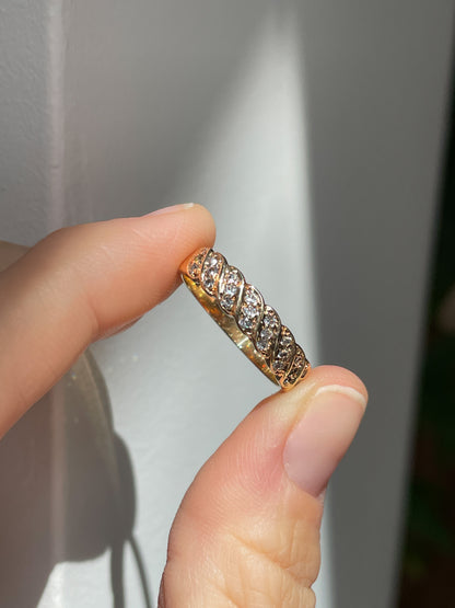 Vintage diamond twist ring on 9ct gold