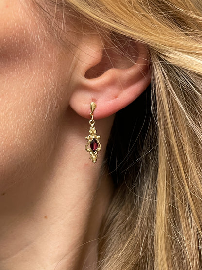 Vintage 9ct gold garnet drop earrings