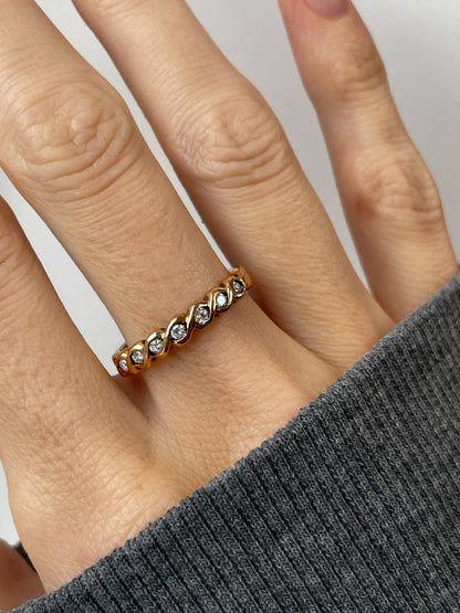 Vintage wavy diamond half eternity ring on 9ct gold