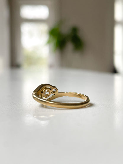 Antique 18ct gold diamond trilogy ring - 1914