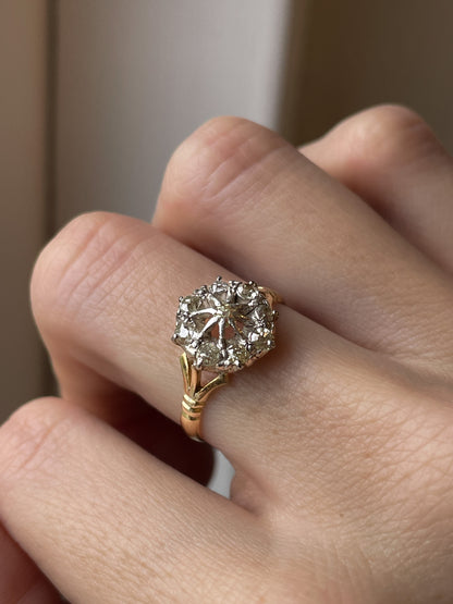 Vintage diamond cluster ring on 18ct gold