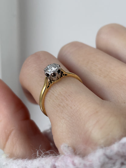 Vintage 1930s diamond solitaire ring on 18ct gold and platinum