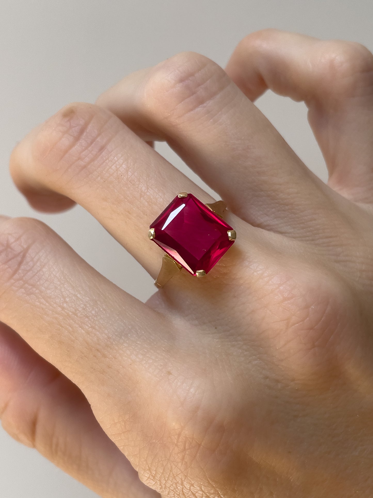 Vintage ruby ring on 9ct gold
