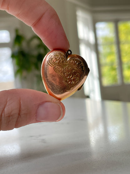 Vintage rose gold engraved heart shaped locket (with original photos)