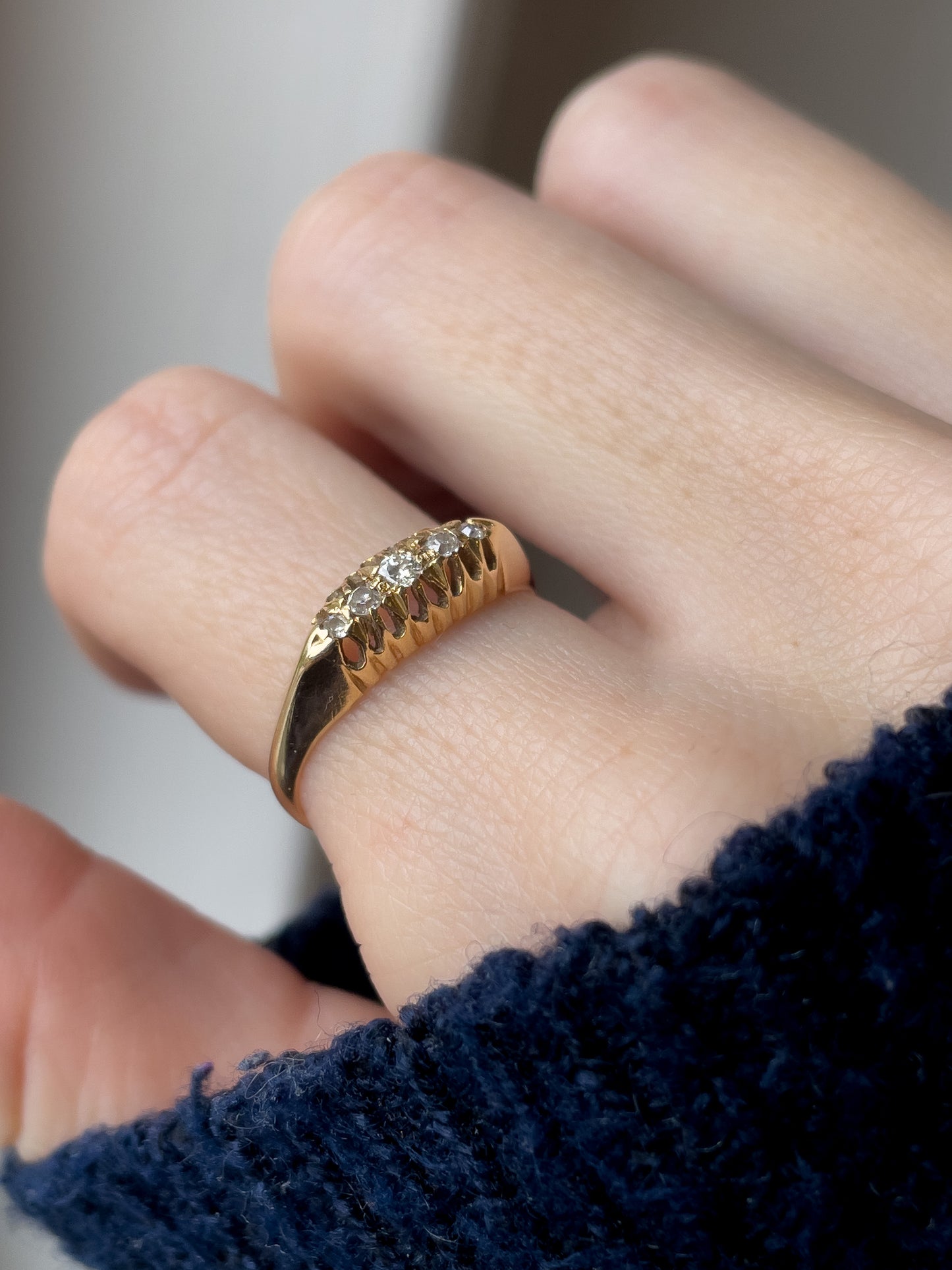 Antique 5-stone diamond boat ring on 18ct gold