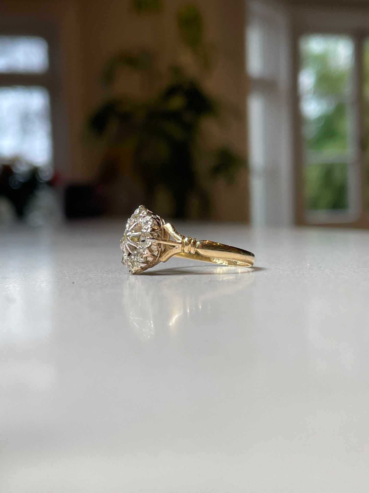 Vintage diamond cluster ring on 18ct gold