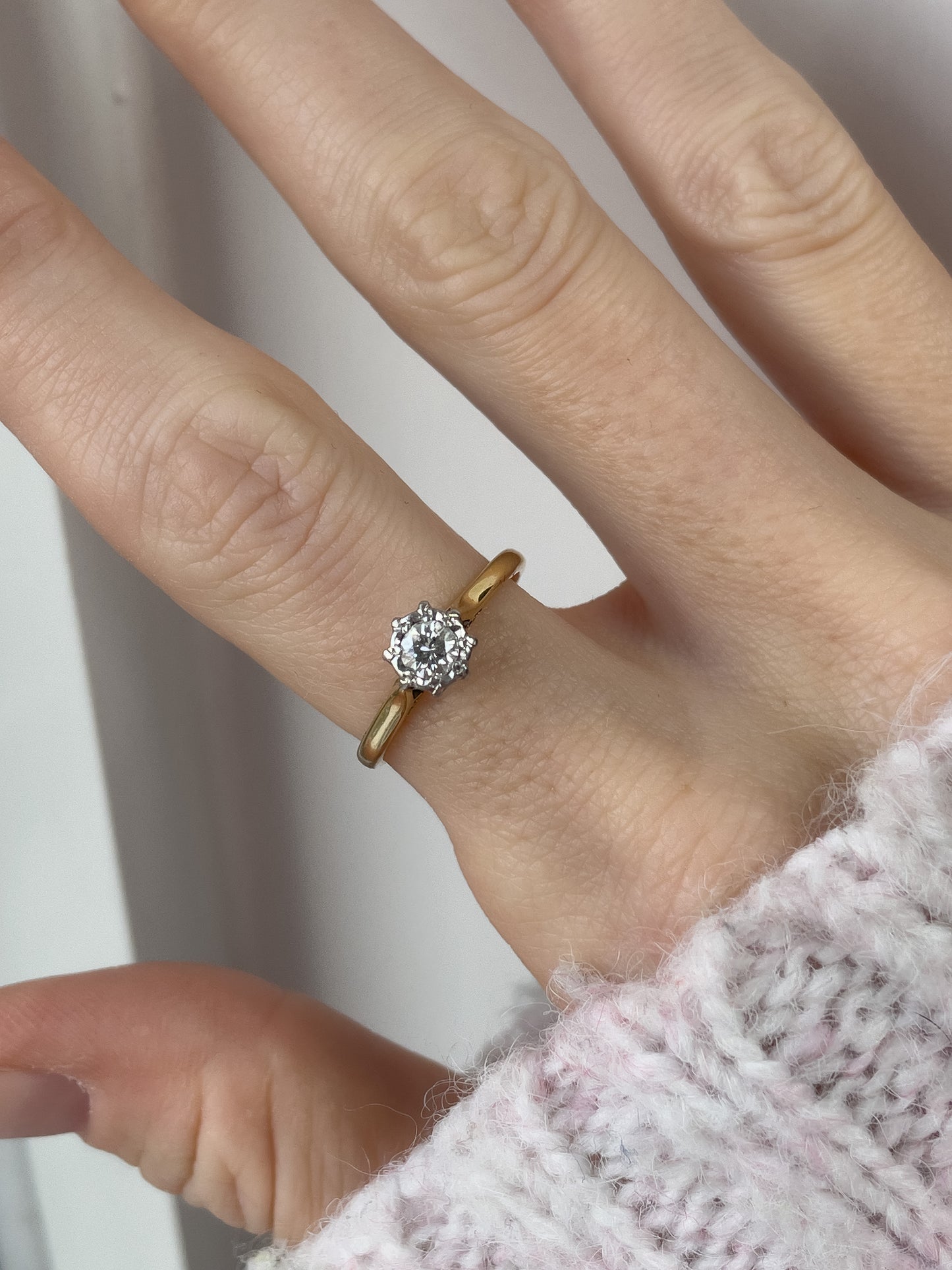Vintage 1930s diamond solitaire ring on 18ct gold and platinum