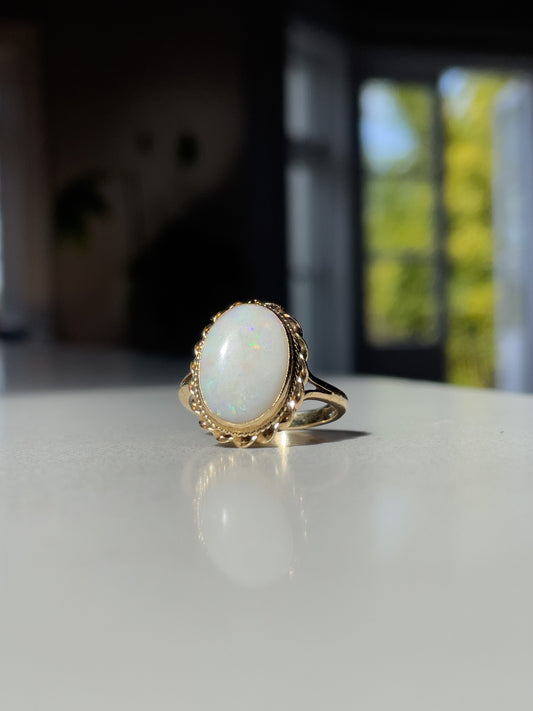 Vintage large opal cabochon ring on 9ct gold