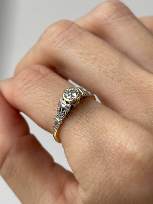 Antique art deco diamond ring