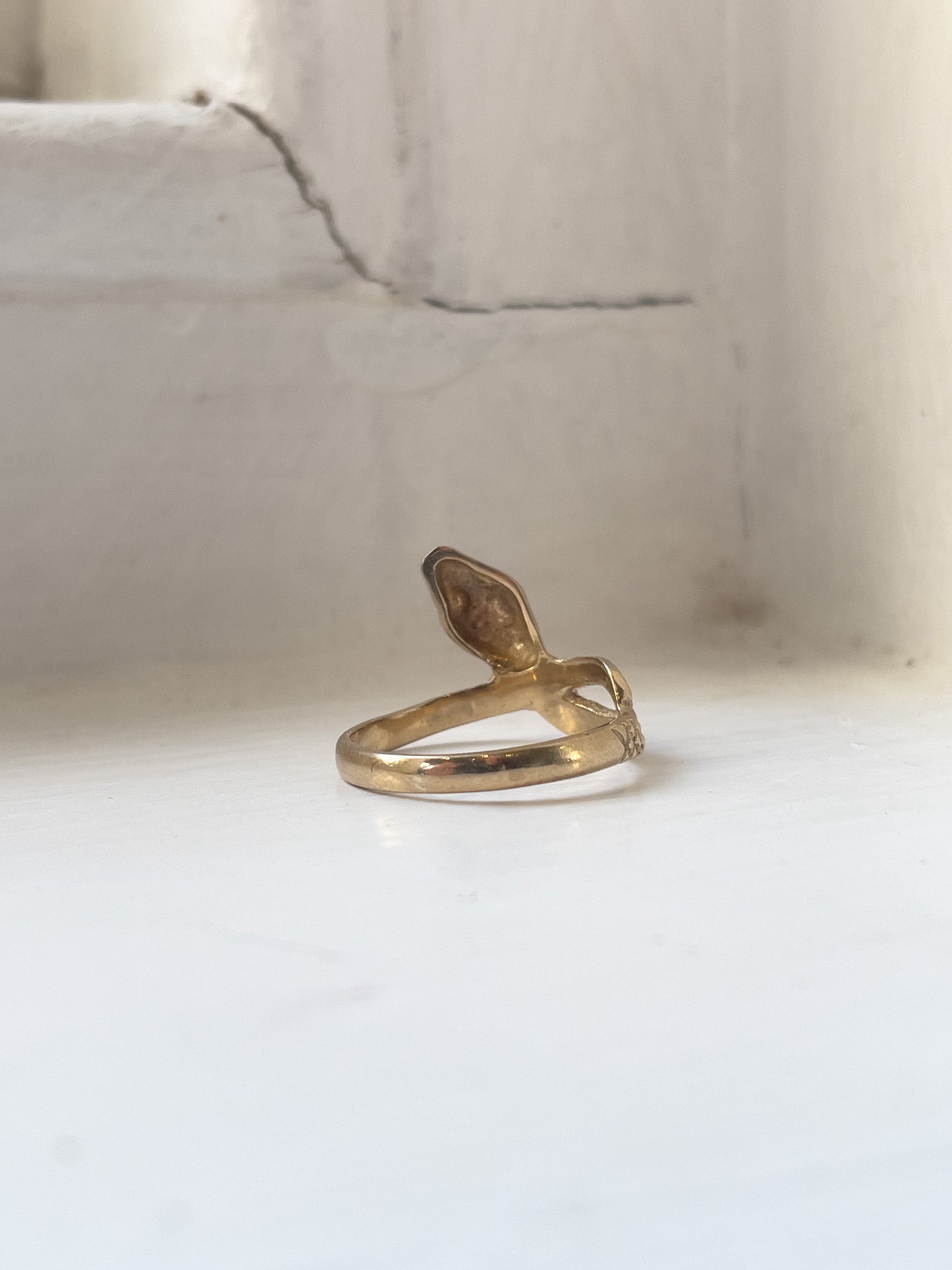 Vintage snake ring on 9ct gold