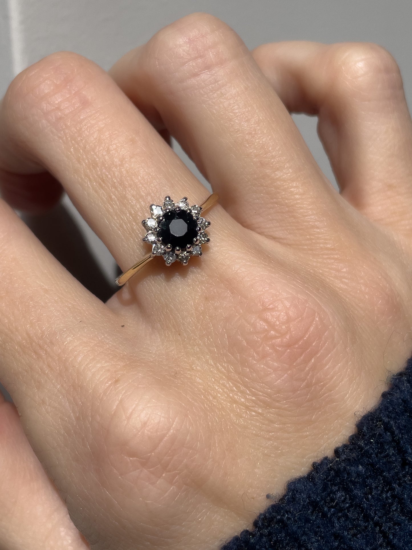Vintage sapphire and diamond cluster ring on 9ct gold