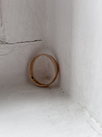 Antique 9ct rose gold band